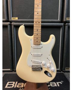 Fender Eric Clapton Artist Series Stratocaster with Vintage Noiseless Pickups