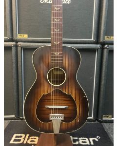 Harmony Regal Vintage Parlour Acoustic Guitar 1940s