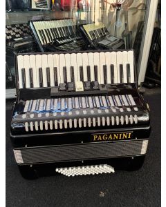 Paganini 72 Bass Piano Accordion in Black