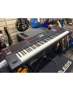Roland FANTOM-08 88-Key Workstation Keyboard