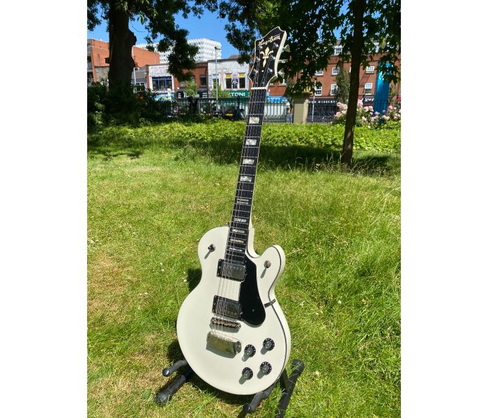 Hagstrom super swede white top
