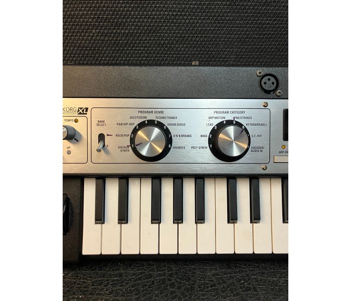 Johnny Roadhouse Music - Korg MicroKORG XL 37-Key Synthesizer/Vocoder