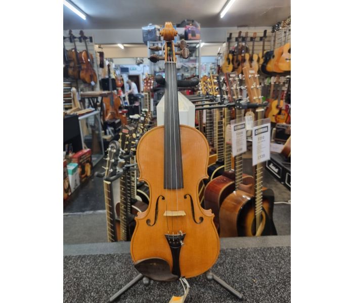 W Gent of Loughborough 4 4 Violin Pre Owned