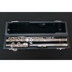 Azumi AZ2000RE Flute