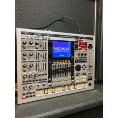 Roland MC-909 Groovebox