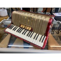 Hohner Carena Accordion (Pre-Owned)