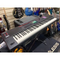Roland FANTOM-08 88-Key Workstation Keyboard